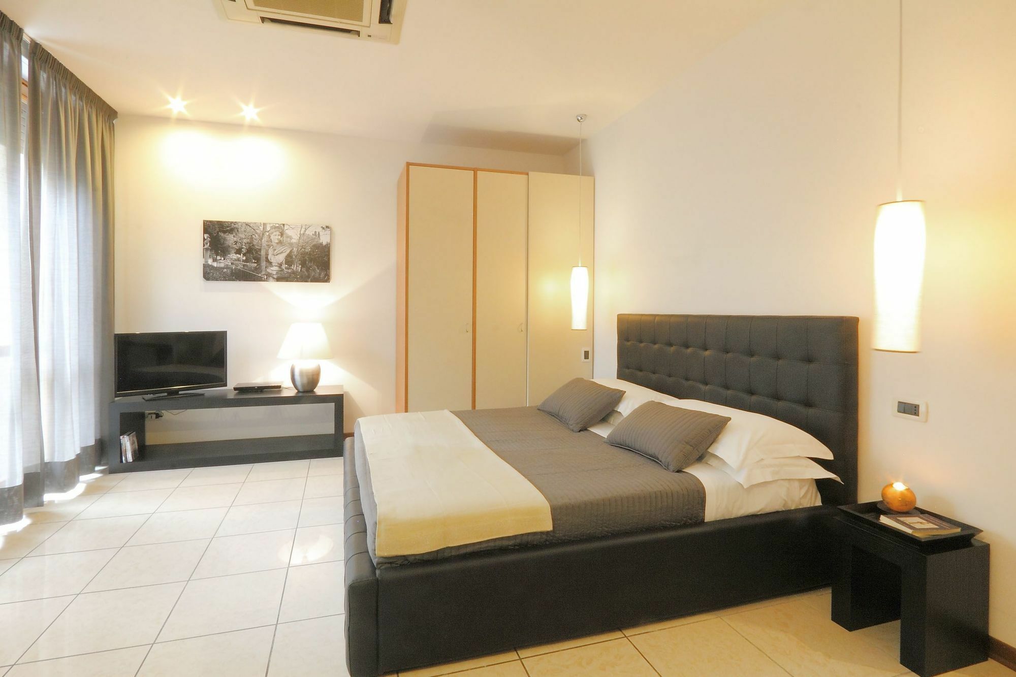 เรซิเดนเช เลโอโปลโด Aparthotel ฟลอเรนซ์ ภายนอก รูปภาพ